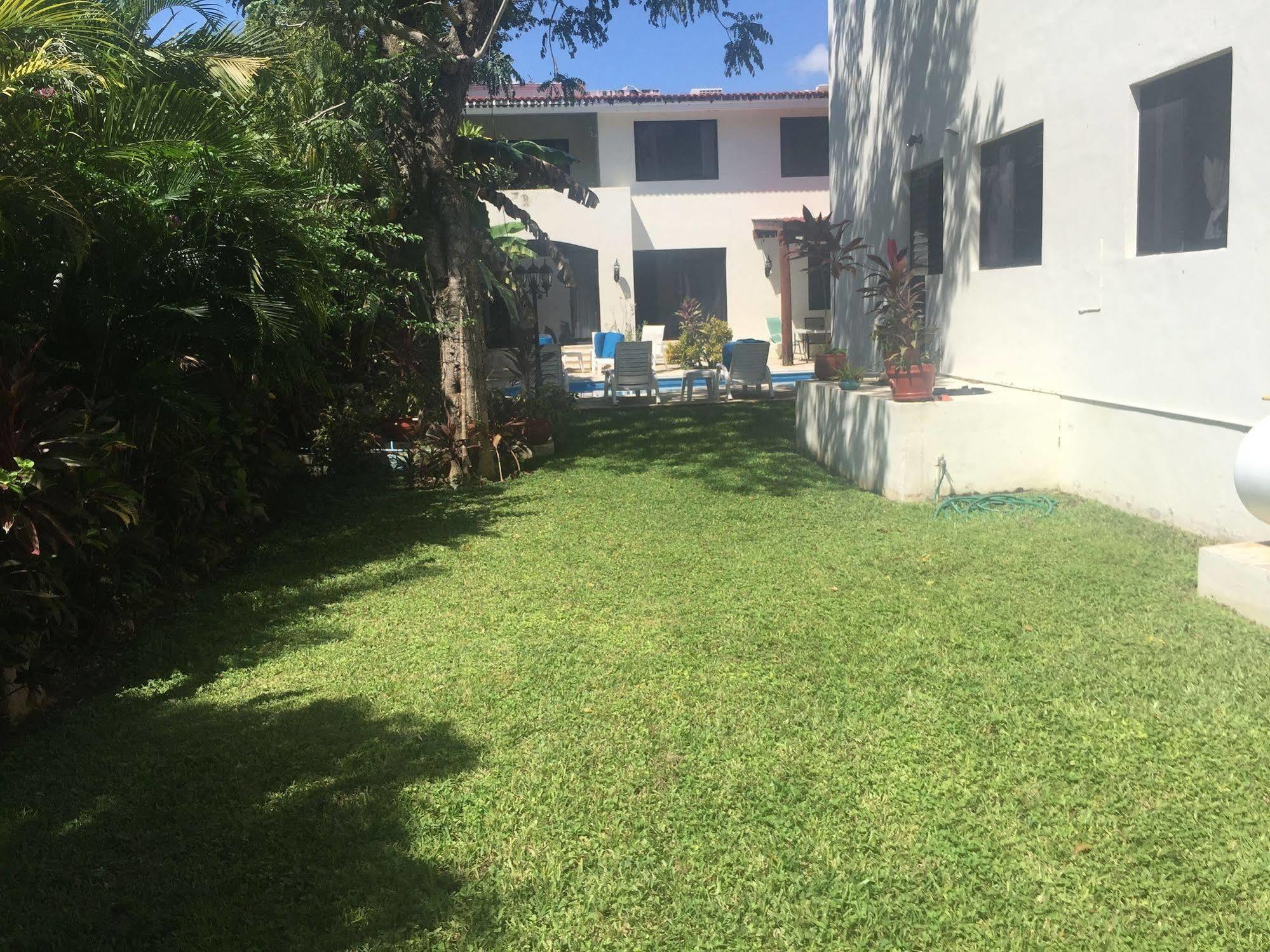 Green Oasis Home Boutique Playa del Carmen Bagian luar foto